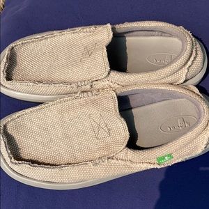 Sanuk men’s shoes